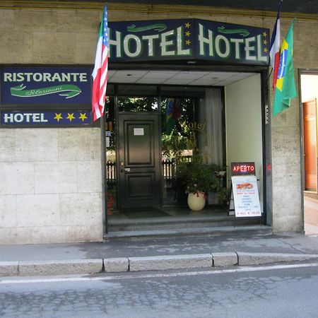 Hotel Marinoni Ломаццо Екстер'єр фото